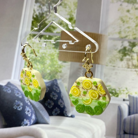 Lemonade! Lemon and mints Leaf 🍃 Dangle Earrings - Picture 2 of 5